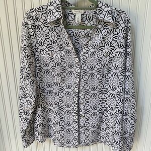 White House Black Market Black and White Patterned Women's Top. Worn once